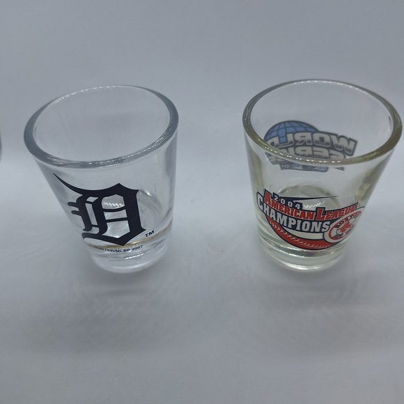 MLB Shot Glass - Lot of 2 - 2007 Detroit Tigers & 2004 Boston Red Sox Champions - Picture 1 of 5